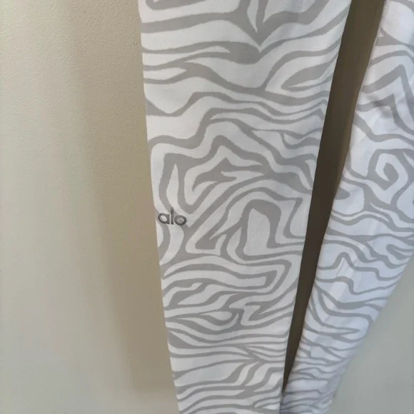 Alo Airbrush‎ Leggings Size S - Picture 5 of 8